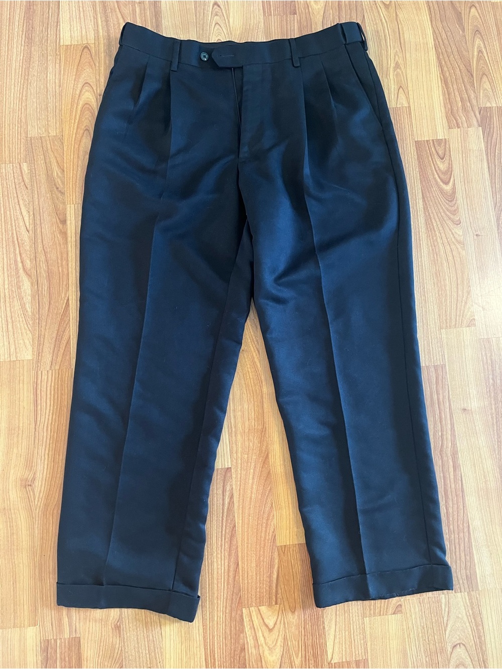 Men's Classic Black Pleated Dress Pants- 34x29
